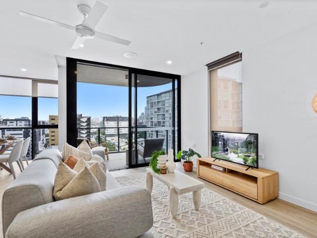 One bedroom apartment with services