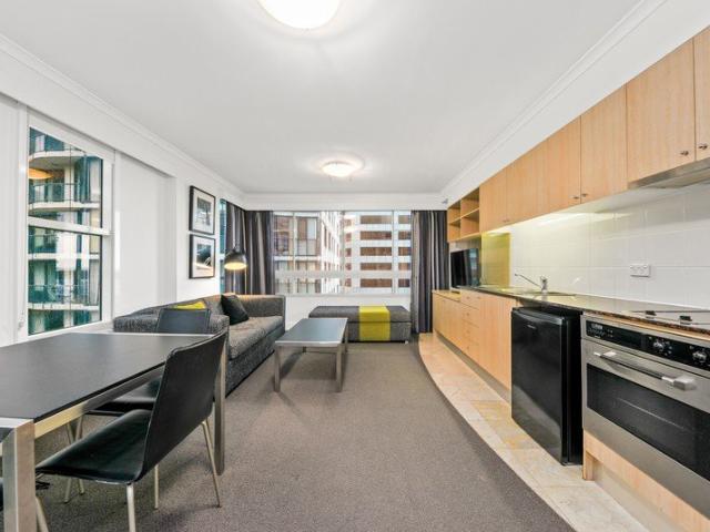 One Bedroom Apartment with Strong Rental Return Perfect for SMSF!