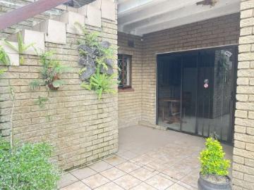 One Bedroom Apartment To Rent – Shared Property