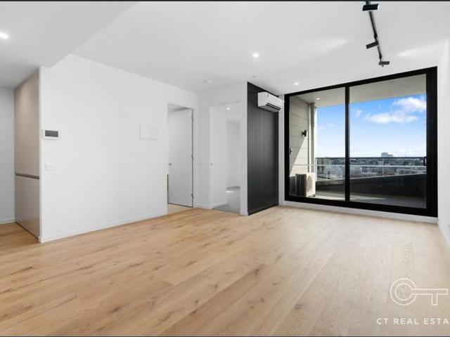 Partly Furnished 1 Bedroom Apartment in Award Winning Cowper Residences