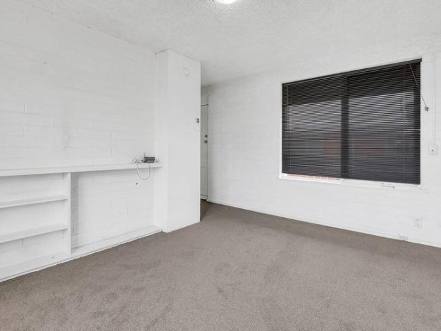 One bedroom apartment, unit, townhouse & warehouse
