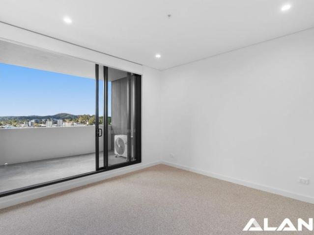 One bedroom available in ALAND's, Archibald