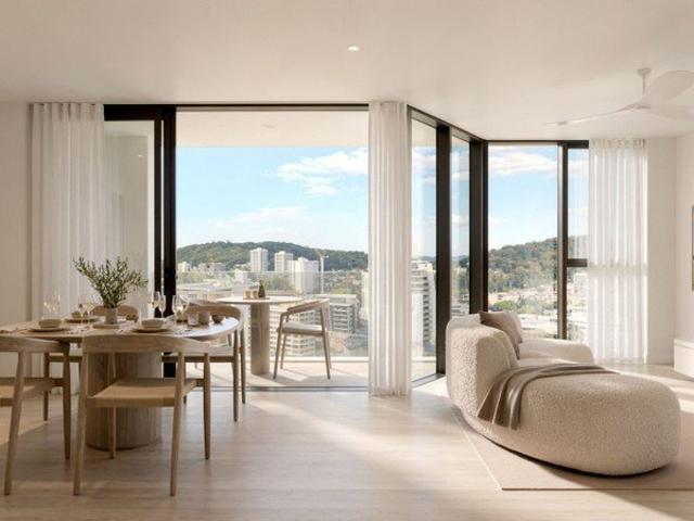 ONE BEDROOM BEACHSIDE BURLEIGH INVESTMENT