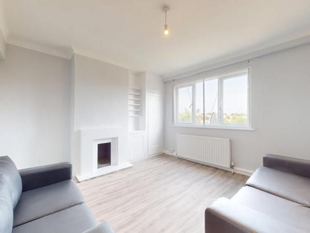 One Bedroom Flat Acton W3