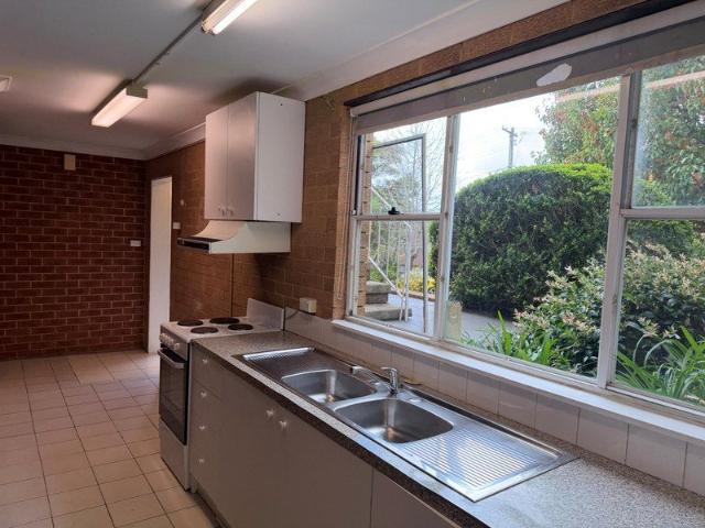 One bedroom flat in the heart of Castle Hill ~