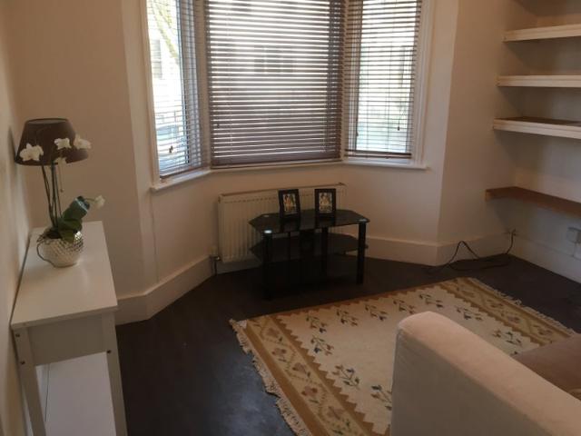 One Bedroom Flat To Let Plaistow
