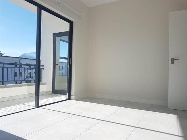 One Bedroom Flat To Rent In Paardevlei