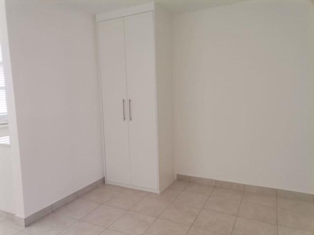 One Bedroom Flat To Rent In Rondebosch