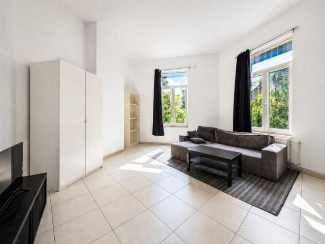 One bedroom flat with a mezzanine