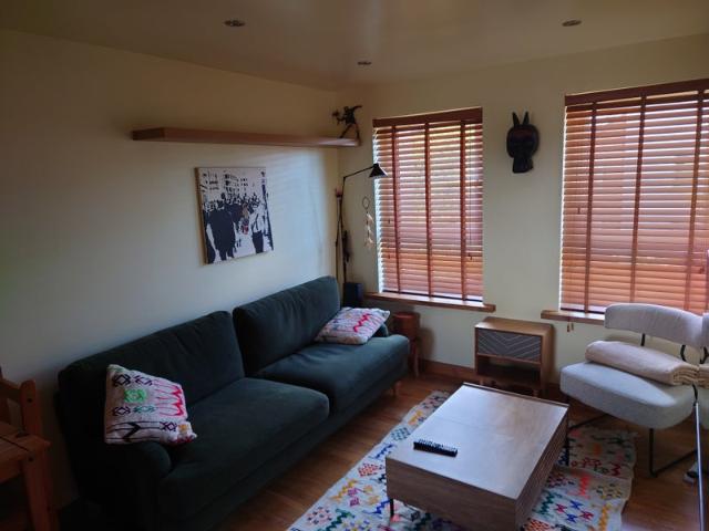 One bedroom furnished flat in central location