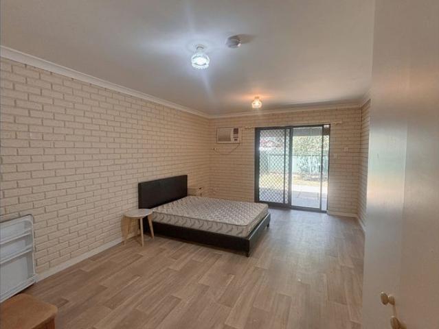 One Bedroom Furnished Unit