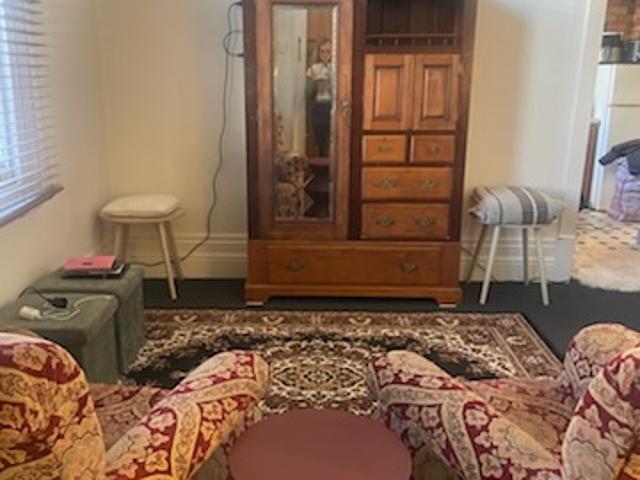 One Bedroom Furnished Unit Launceston City Area. Tenant Break Lease. Off Street Parking