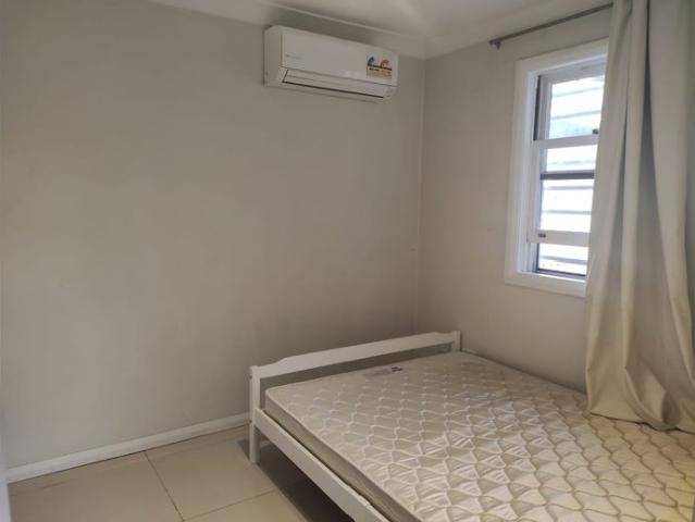 One Bedroom Granny Flat Close To Hurstville Station