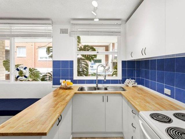One Bedroom Haven in the Heart of Dee Why