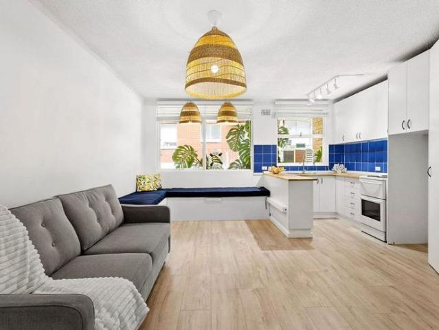 One Bedroom Haven in the Heart of Dee Why