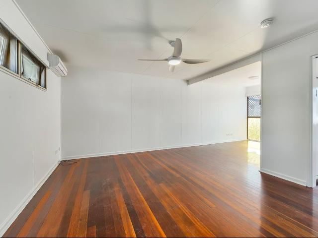 One Bedroom Home in Convenient Tarragindi Location