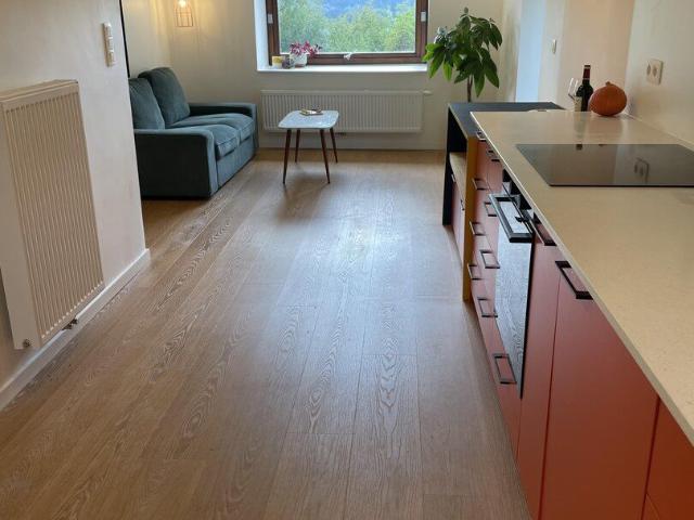 One bedroom house in quiet road