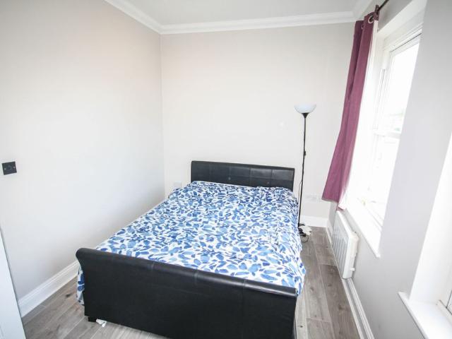 One Bedroom House share