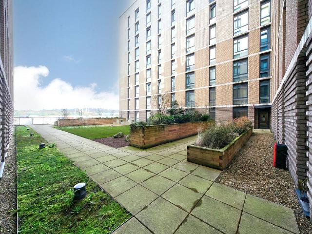 One Bedroom In Viva Court, Kimpton Road, Luton LU2, 1 bed flat to rent, £1,300 pcm | PrimeLocation
