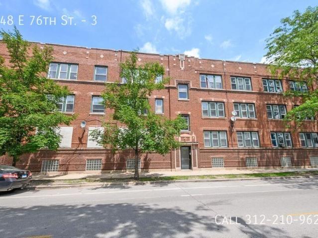 One Bedroom in Greater Grand Crossing