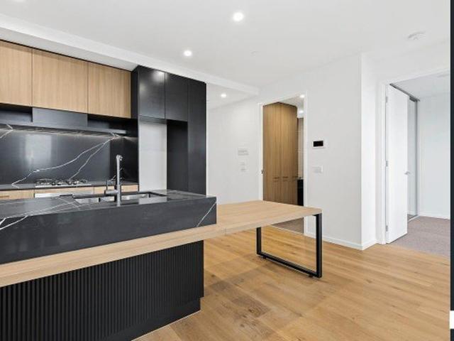 One bedroom in sought after Ivanhoe