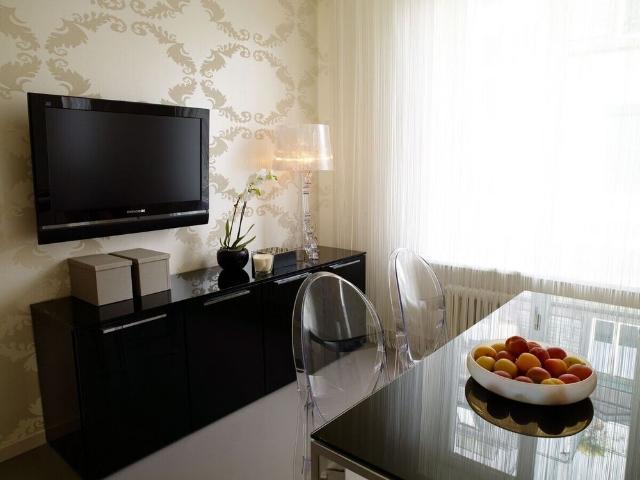 One Bedroom Junior, Kitchenette Weekly Housekeeping Included