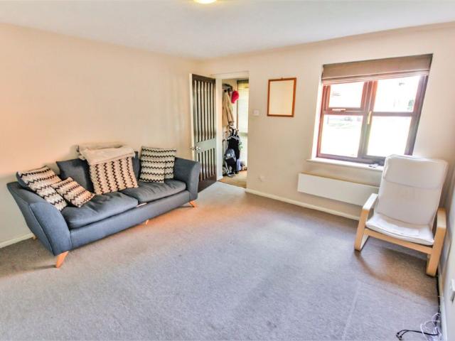 One Bedroom Maisonette