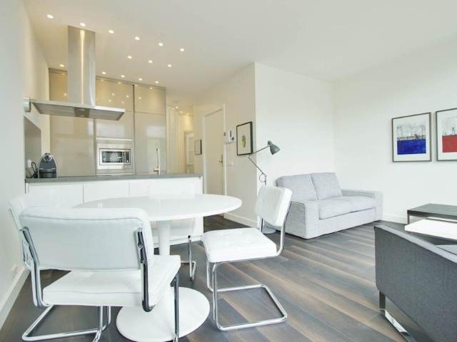 One Bedroom Monthly Rental — Amsterdam —| Canal View