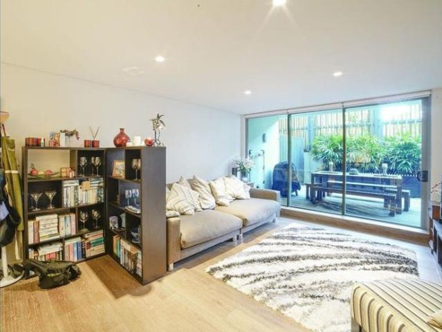One bedroom modern apartment