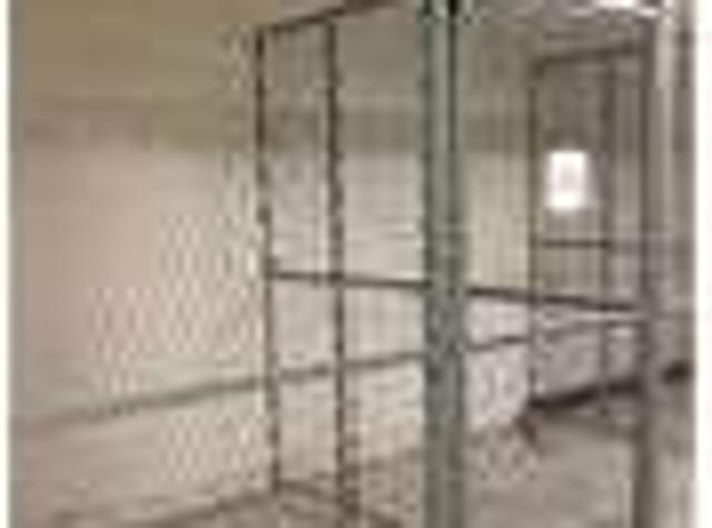 One Bedroom plus Den Convenient to Everything!