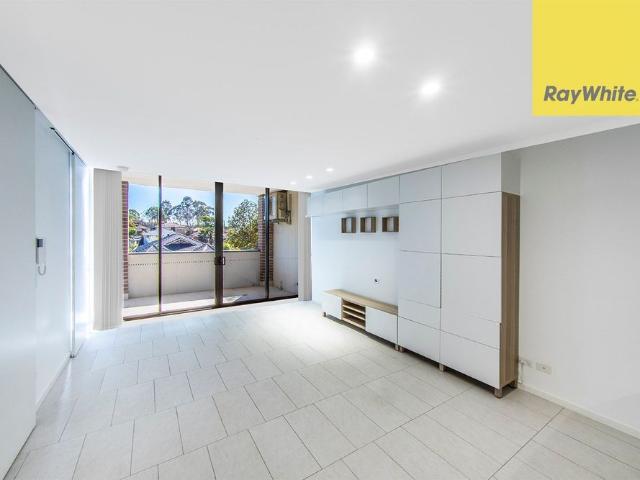 ONE BEDROOM PLUS STUDY IN PRIME PARRAMATTA LOCATION MUST VIEW