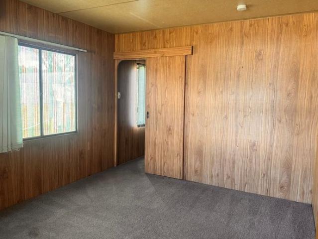 ONE BEDROOM PROPERTY CLOSE TO MINES