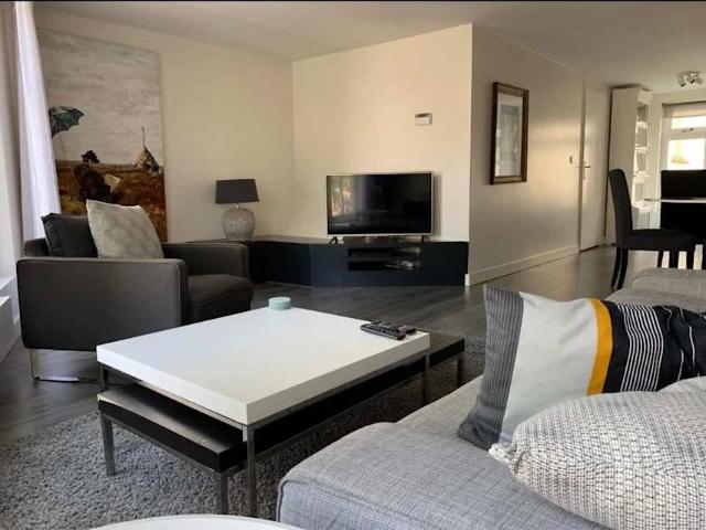 One Bedroom Serviced Accommodation — Amsterdam — Canal Views
