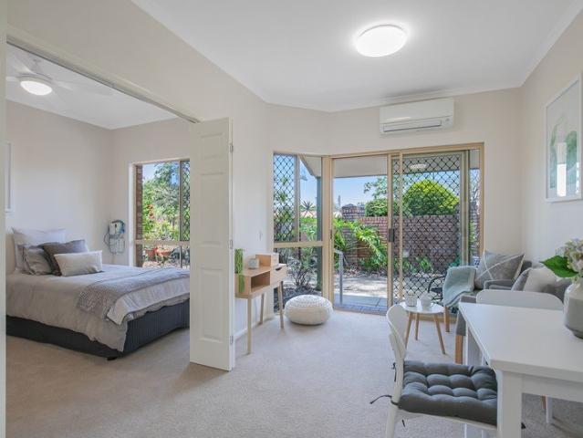 One bedroom serviced apartment Under refurbishment