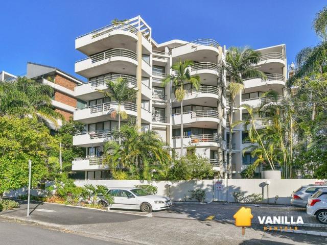One Bedroom Spring Hill Apartment With A Spacious Balcony!