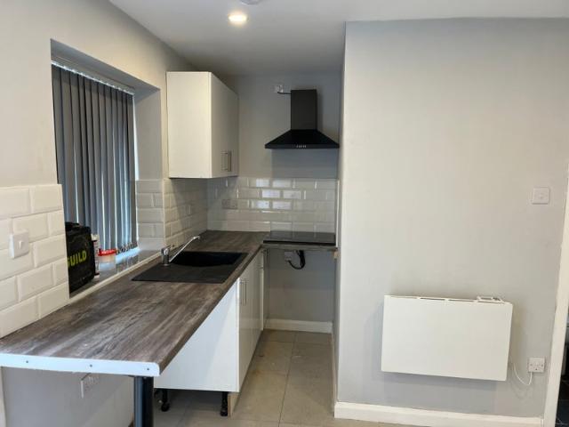 One bedroom studio flat
