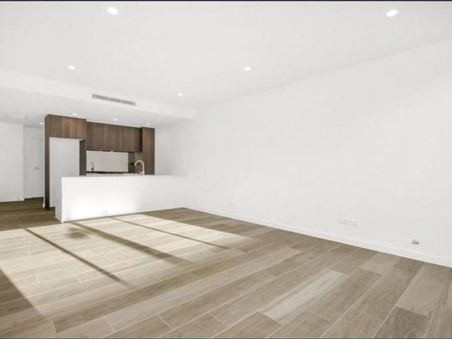 One bedroom + Study!