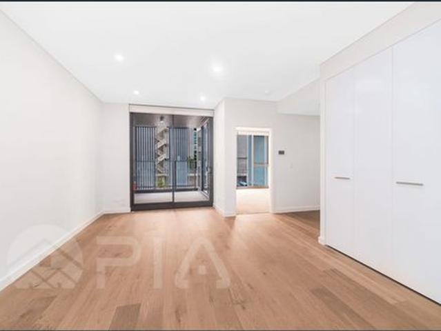 One bedroom + study apartments for lease now!