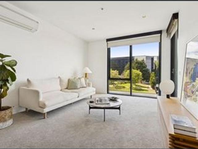 ONE BEDROOM + STUDY IN THE POPULAR TOORONGA VILLAGE