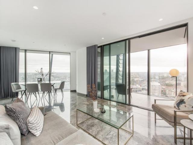 One Blackfriars London, SE1 2 bed apartment to rent £7,295 pcm £1,683 pw