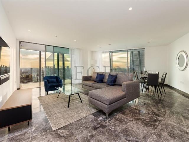 One Blackfriars, Southwark, SE1 2 bed apartment to rent £6,950 pcm £1,604 pw