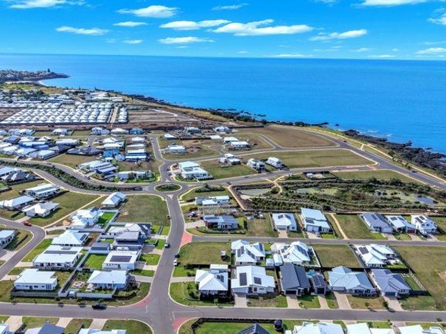 New Price. One Block From The Ocean With Huge Caravan Shed