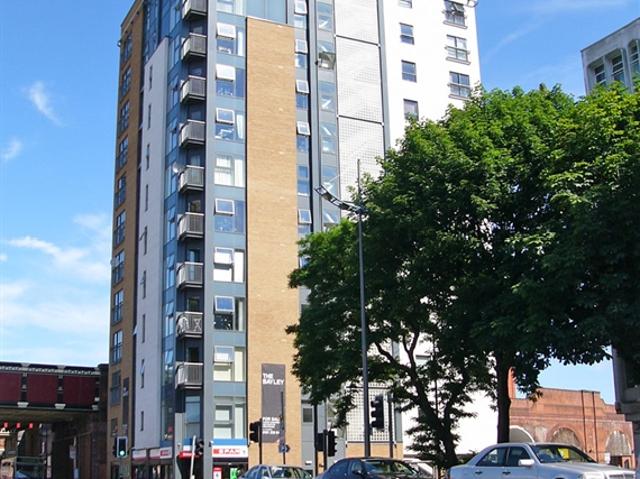 One Double Bedroom Apartment To Let in Manchester City Centre