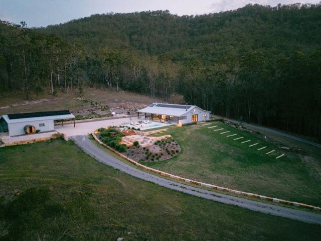 Refined, fully off grid luxury retreat with endless lifestyle opportunities