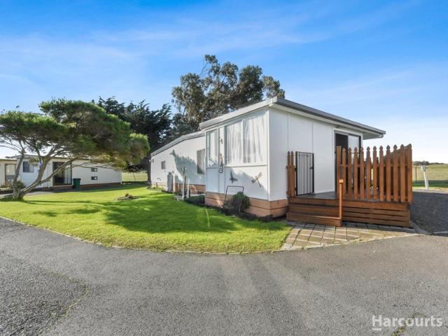 One of a Kind Coastal Lifestyle Opportunity!