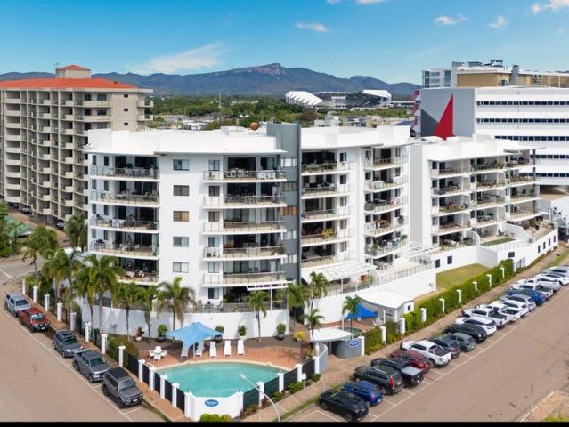 One of a kind 414sqm luxury apartment plus Bonus opportunity & Low body corps