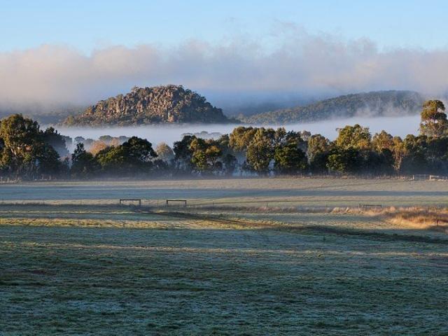 One of Newham's Most Significant Rural Holdings 44.4ha 110 acres of Scale, Privacy and Architectural Refinement
