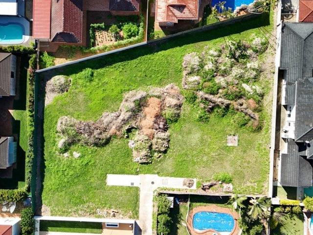 One of Robertson's Last Major Land Assemblies 2,222sqm Across Three Titles | Best Offers By 31 July