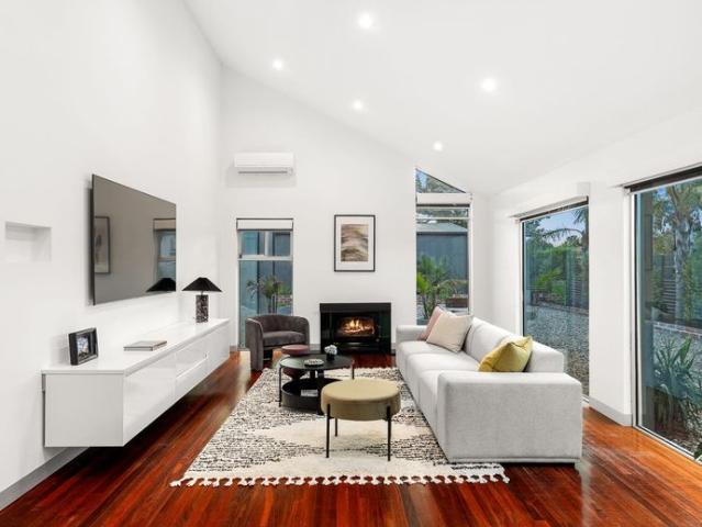 One of Taylors Lakes' Finest Family Homes