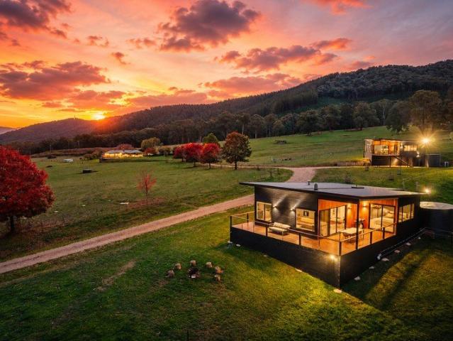 One of the Valley's Most Exceptional Lifestyle Holdings